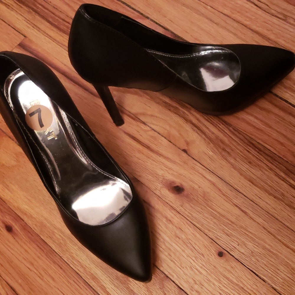 2 shoes size 7 blush and black (moving sale OBO)